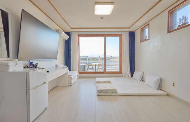 Elmar Condotel - Photo 27