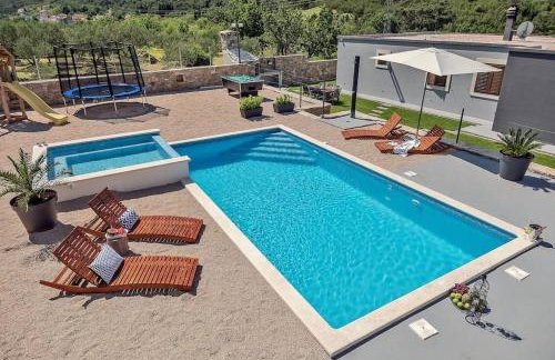 Luxury Villa,private pool, sauna,Jacuzzi,near Split - Photo 15