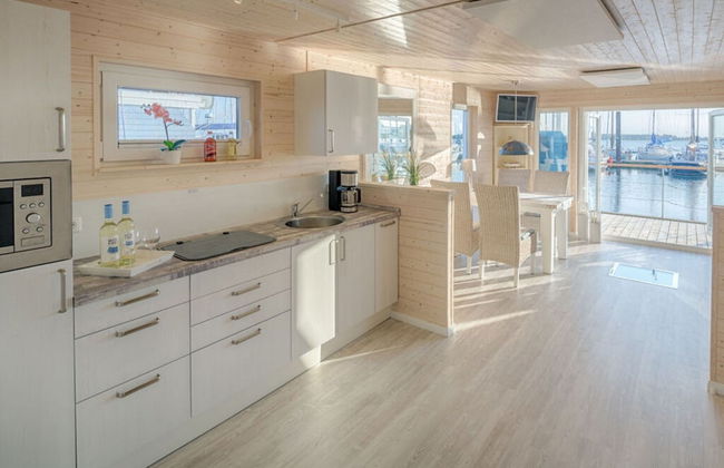 Antje Frieda Comfortable Holiday Residence - Photo 3