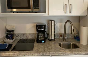 Lovely Micro Studio Apartment in Downtown Gadsden - Photo 6