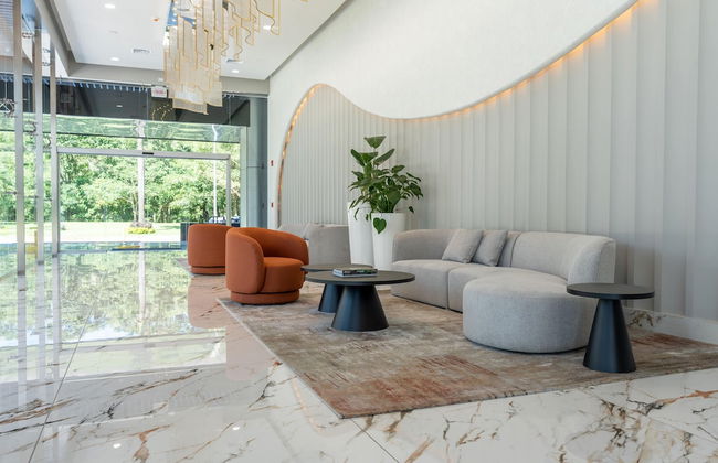 Arcadia Condo Suites - Photo 2