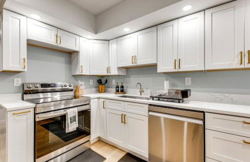 Game Room and Peaceful Deck Dacula Family Home - Foto 11