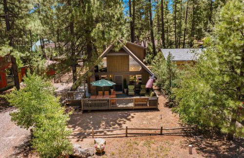 Stylish Cozy Cabin Retreat in Munds Park - Foto 10