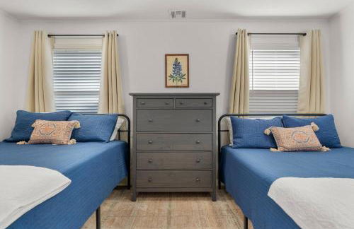 NEW! CowboyPool* 2Kings* Sleeps12* GroupTrip* - Foto 32