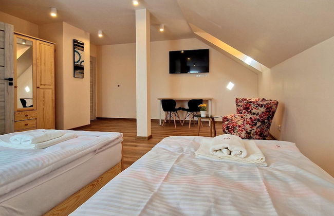 Holiday Home in Wisniowa With Pool and Forest - Photo 8