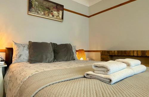 Somers 4 bed House off road parking pet friendly - Foto 41