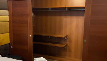 Colosseum Vibes - Photo 4, wardrobe