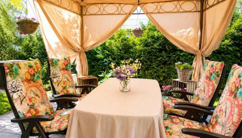 Gelbe Koffer - Design-Maisonette in Schiffweiler - private Terrasse & Grill - nahe Wald & See - Self-Check-in - 2 Parkplätze - Photo 4