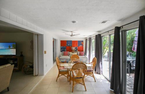 Zen 2BR home 10 min from Siesta Key - Palm Garden - Foto 30
