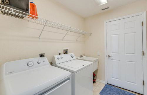 Beachy Port Charlotte Home with Hot Tub and Pool! - Foto 20