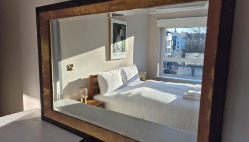 Holyrood Hidden Gem - Photo 5