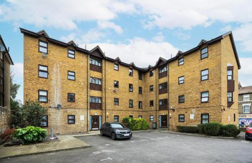 Modern 2 Bed Flat 2 Min Walk to Brockley Station - Photo 8