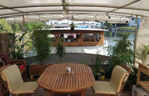 Captain's cabin: Cosy flat on a house boat - Foto 1