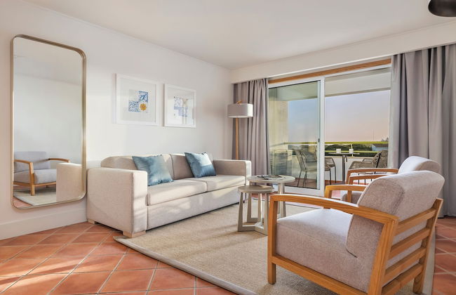 The Patio Suite Hotel - Photo 11