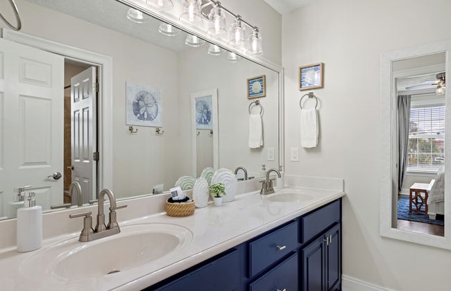 Escape to Sand Dollar Holler: Coastal Retreat, 3 Beds, 2.5 Baths, Sleeps 10! - Foto 26