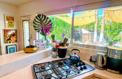 The Twin Palms Art House - vibrant, design-centric oasis, 2 mi to dowtown PS ID 3629 - Foto 15