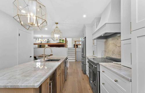 Renovated Retreat with Heated Pool - Foto 11