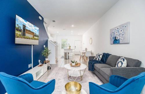 Modern 2 BR Townhome | Close 2 Beach. - Foto 1