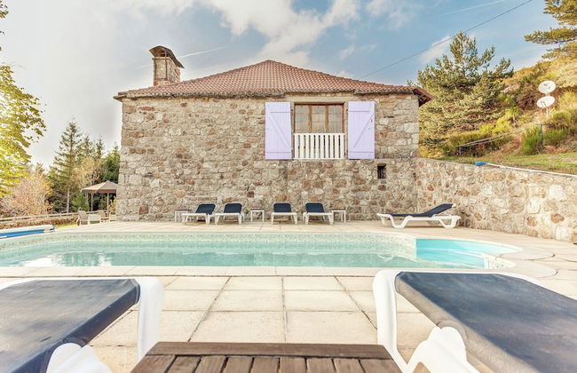 Charming Farmhouse in Cros-de-georand With Swimming Pool - Photo 35