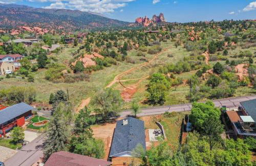 Flagstone Hall! Family Home w Scenic Views - Foto 5