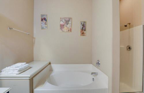 4 Mi to ATandT Stadium Home with BBQ in Grand Prairie - Foto 12