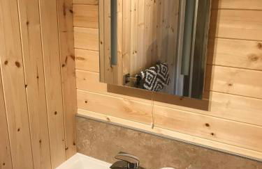 unique glamping carriage with stunning views - Photo 6