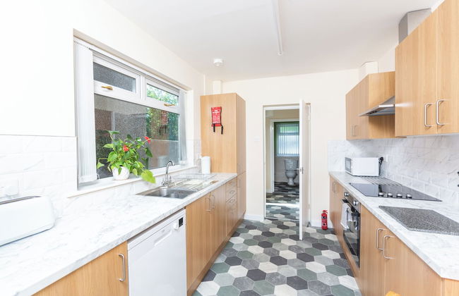 Sandfields House - Photo 6