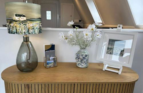 Central Location and Stunning Views - Foto 10