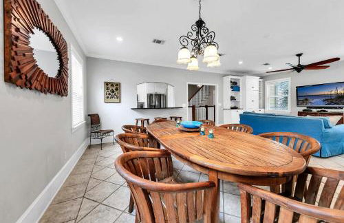 The Spyglass a 5 bed 3 bath house that sleeps 14 and just 67 steps from the beach - Foto 30