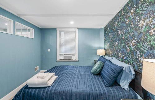 1803 Salem 1BR | Walk to Haunted Happenings - Foto 24