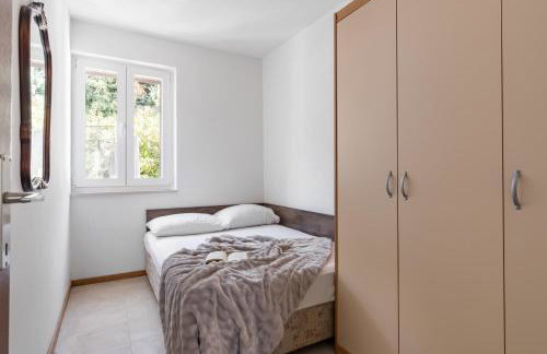 Comfort Apt.w.balcony Near Beach,marjan and Center - Photo 11