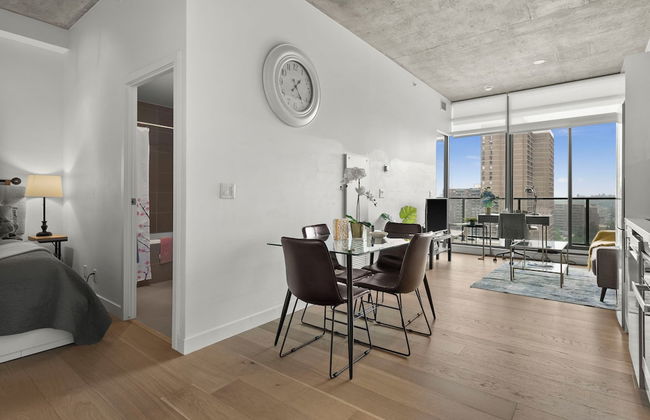 GLOBALSTAY. Downtown Calgary Apartments - Photo 4