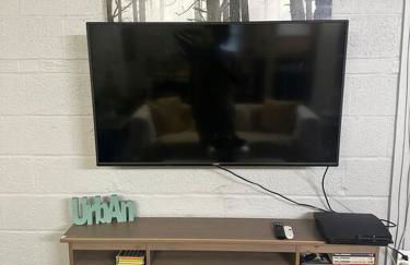 Roomy Oasis DC area pet friendly - Foto 9