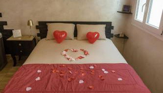 Douceur d’une nuit (studio avec jaccuzi privatif) - Foto 4