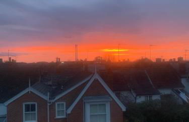 Stylish 3 bedroom townhouse for 5 guests, set in the medieval grid with off street parking - Foto 23