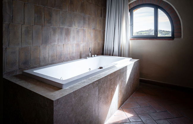 Mormoraia - Photo 33