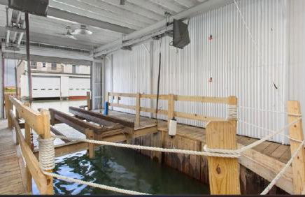 Beautiful Boathouse overlooking the Bay - Foto 12