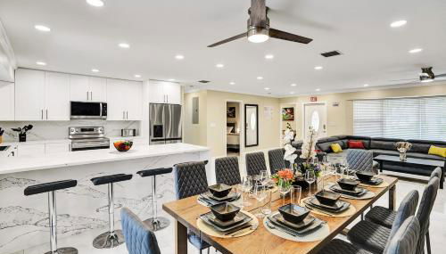 Sensational 5BR Villa Heated Pool near Hard Rock - Foto 4