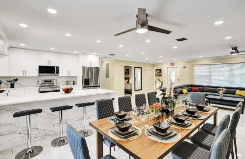 Sensational 5BR Villa Heated Pool near Hard Rock - Foto 4