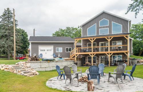 Lakeview Retreat, 6BR with Hot Tub Bliss - Foto 2