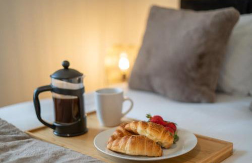 3 Beds with off-street parking for 2 cars, fast Wifi, sleeps 6 - Foto 12