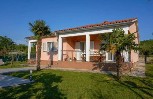 Breg Ivanovci - Three Bedroom Villa with Swimming Pool - Photo 35