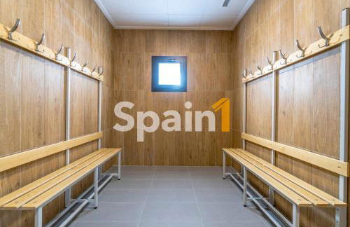 3 Bedrooms Apartment in flamenca Village with 3 Pools, sauna, gym and Jacuzzi - Photo 32