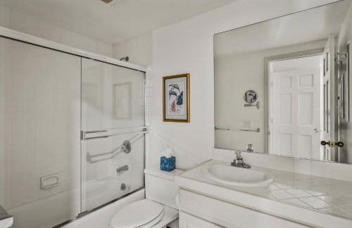 153 McCloud The perfect location! Enjoy the sun drenched deck - Foto 12