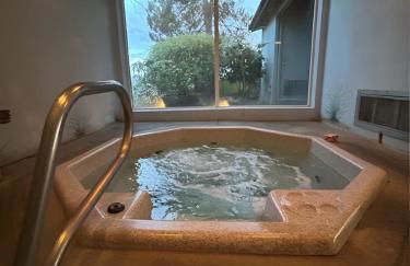 Ground Floor front 2 bed condo at Jacobs Landing - Foto 25