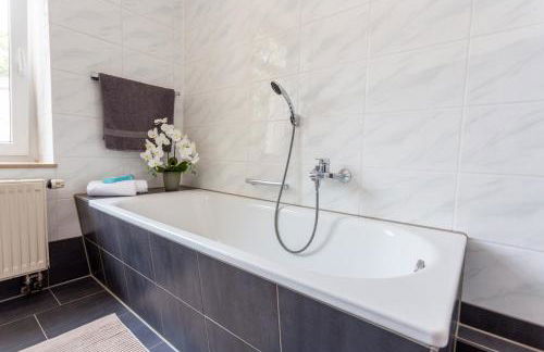 FullHouse - Chemnitz - Z25 Apartments - 3 Beds - SmartTV - Nespresso - Foto 6