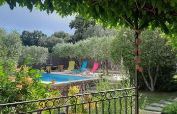 Villa en Provence piscine au calme entre Arles Nîmes Avignon - Foto 1