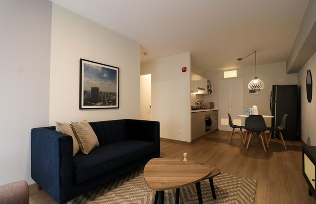 w Sensational 2BR w Balcony in Miraflores - Photo 5