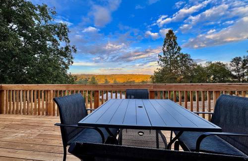 Unique Container, Home 20 Acres, Modern Stay - Photo 25