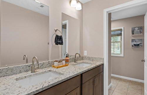 Massanutten resort fun escape at the Woodpecker Chalet - Foto 65